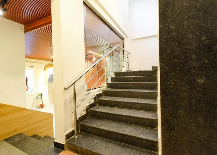 Fabhotel White Ridge-Sia Life Hospital, Kondapur
