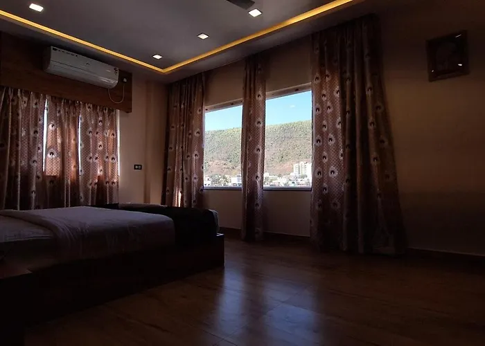 New Sun International & Banquet Hall