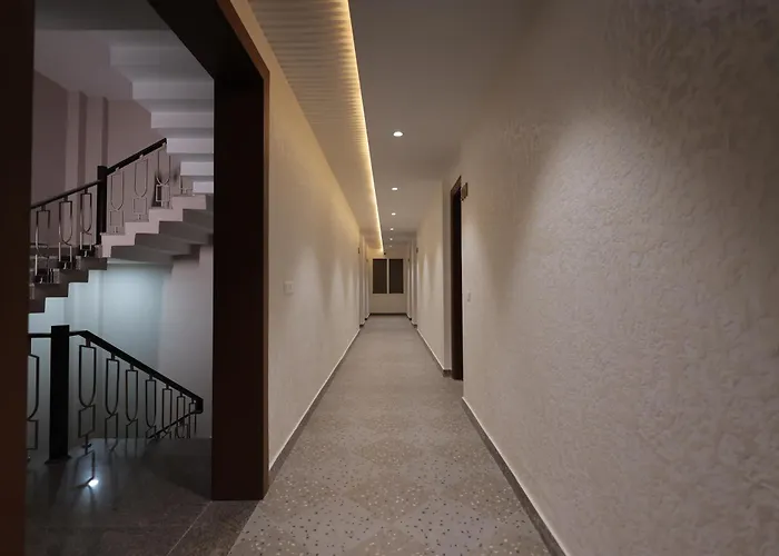 Hotel Regal Palm