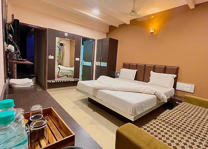 Hotel Ashapura Palace
