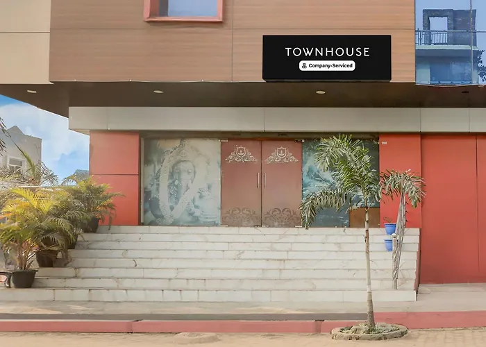 Super Townhouse Gida Near Rto Office