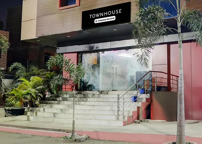 Super Townhouse Gida Near Rto Office