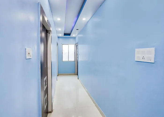 Super Townhouse Butler Road Near Maripur Chowk