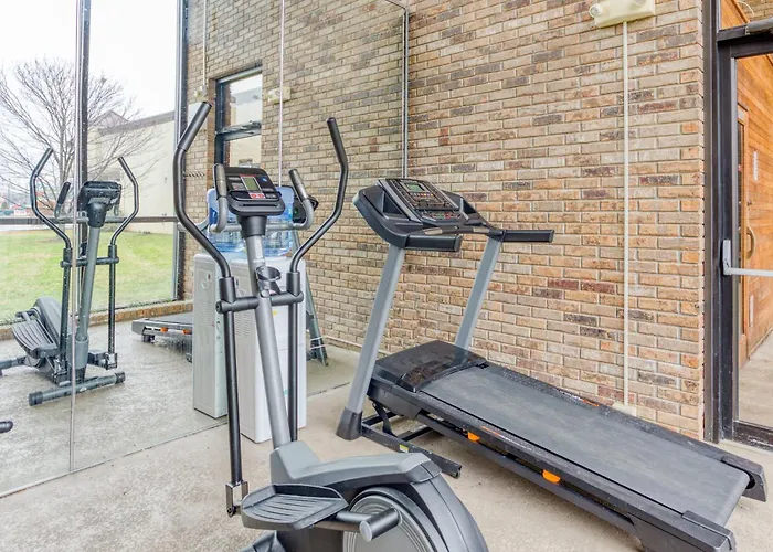Oyo Townhouse Owensboro West Hotel