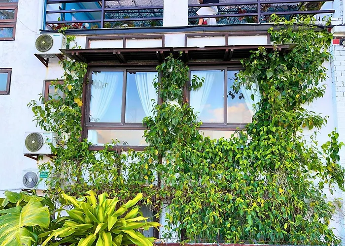 Cabins By Eco Hotels Tagaytay City