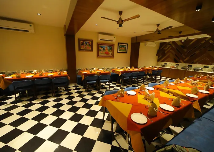 The Sky Imperial Hotel Sugam - 10 Meters From Shrinathji Temple