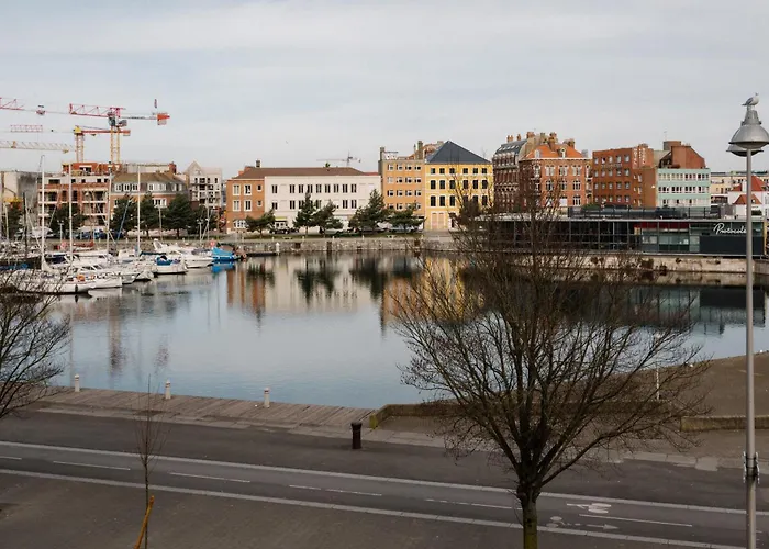 Aux waterzooi Hôtel Merveilleux côté port Dunkirk