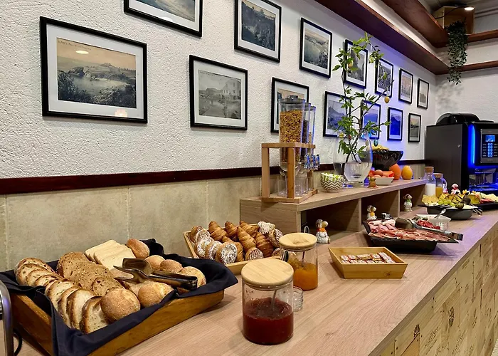 Hostal Regina Blanes
