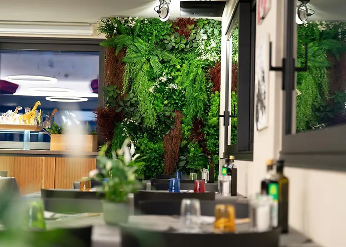 Rolly - Rooms & Restaurant Riva del Garda