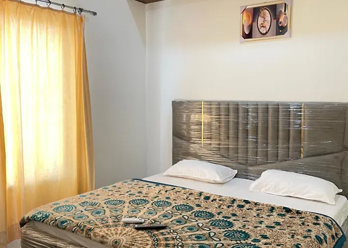 Jannat Hotel & Restaurant