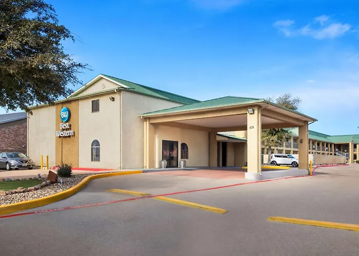 Best Western Cedar Inn