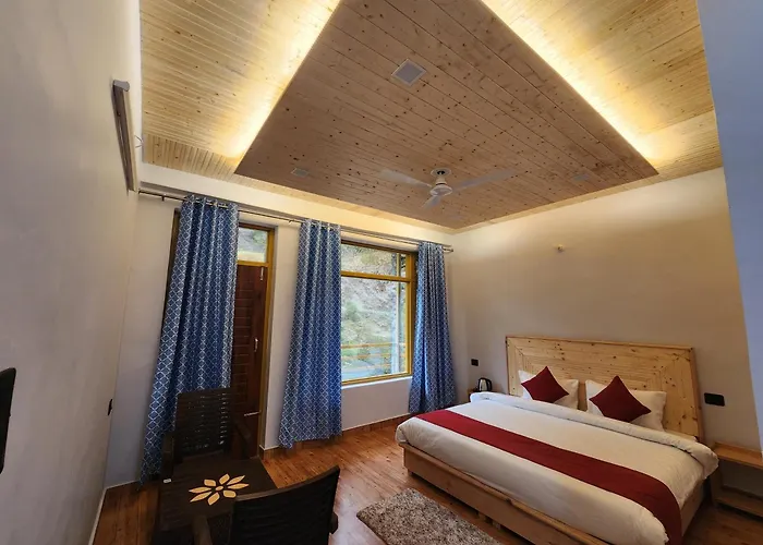 Neerangana Retreat