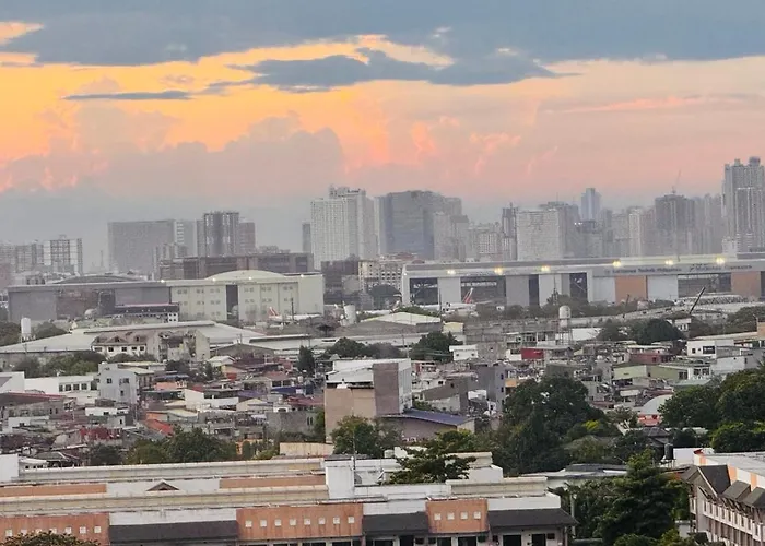 Azure Urban Resort Paranaque Velvet Horiyama