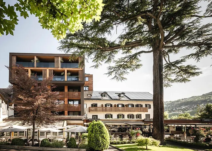 Hotel Loewenhof