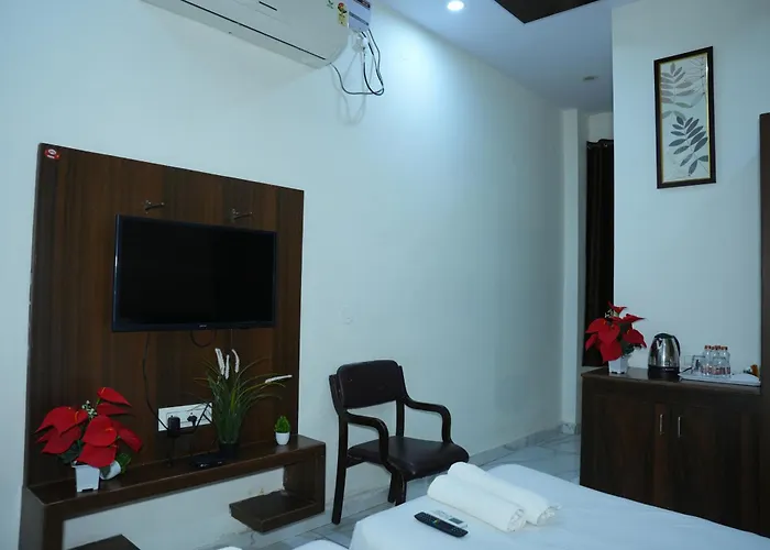 Hotel Plaza Hyderabad Airport Zone