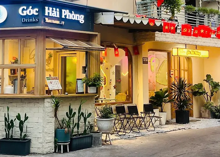 Goc Hai Phong Drinks & Homestay Q4