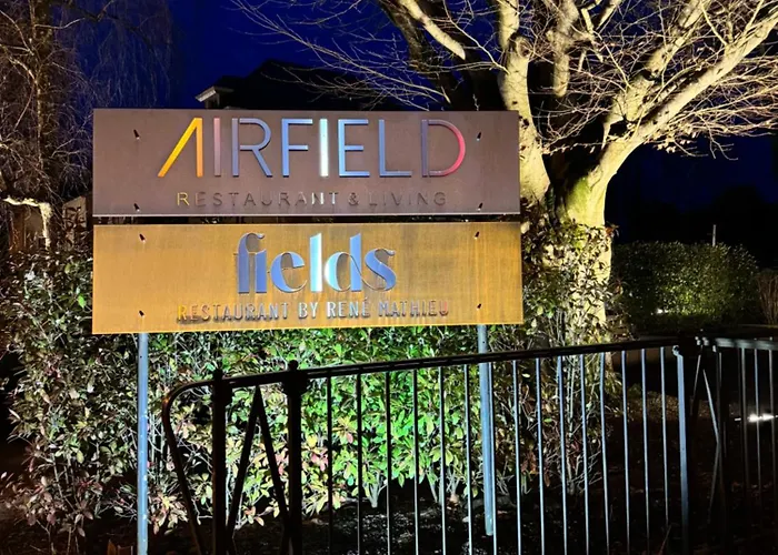 Airfield Living - Airport