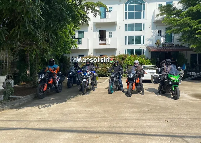 Maesot Siri