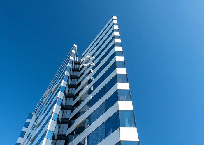 Clarion Hotel The Edge
