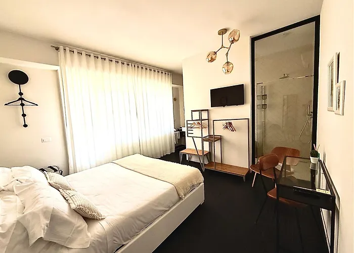Loraia Design Rooms