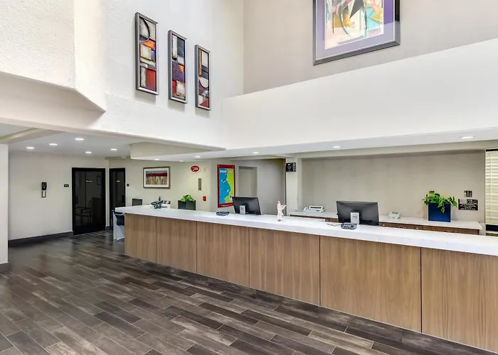 Anaheim Desert Inn & Suites
