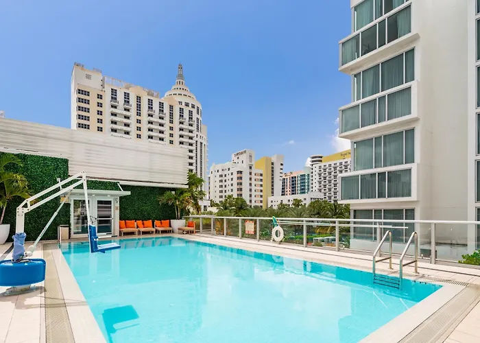 Iberostar Waves Berkeley Shore Miami Beach