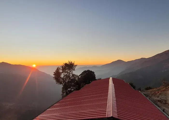 Hilltop Den