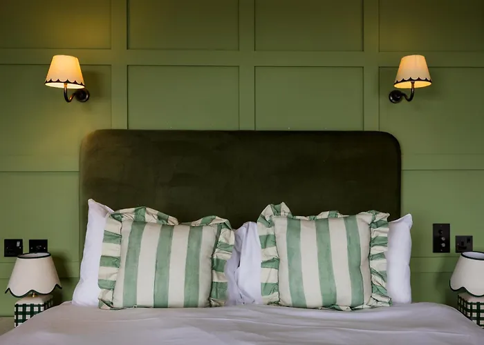 The London & Paris Hotel