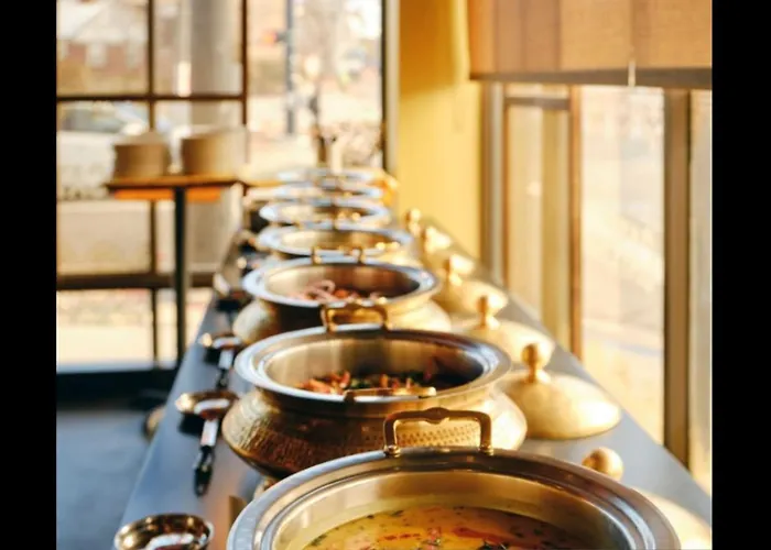 Fabhotel Ranjanas - Nr Humkar Chowk