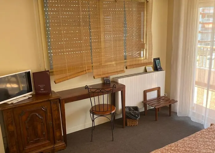 Hôtel Brasilia- Esprit Vintage Cagnes-sur-Mer