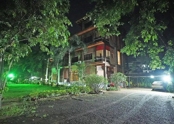 Whispering Woods Inn - Stay & Enjoy In Nature !