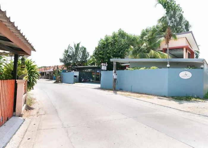 Oyo 732 Juthamas Hotel