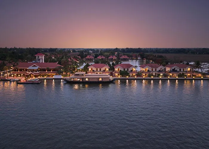 Sterling Lake Palace Alleppey