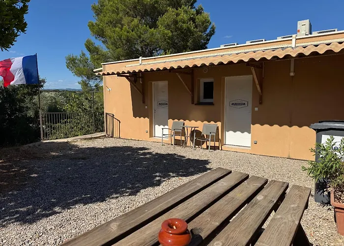 Hotel Domaine Maxxim à Clermont-lʼHérault