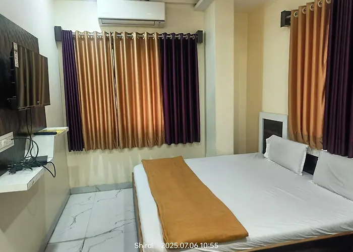 Hotel Sai Viraj Palace