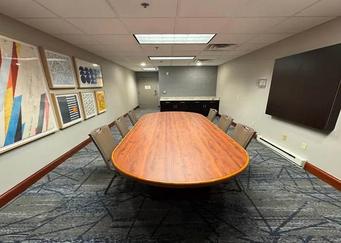 Holiday Inn Express Hotel & Suites Grand Rapids-North By Ihg