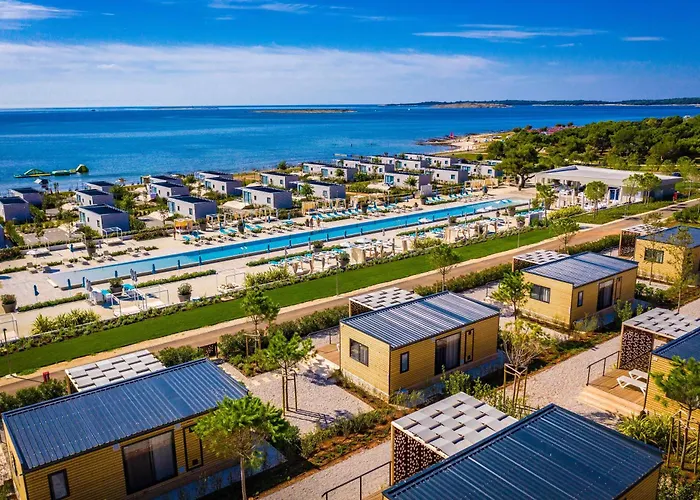 Arena Grand Kazela Camping Homes Medolino