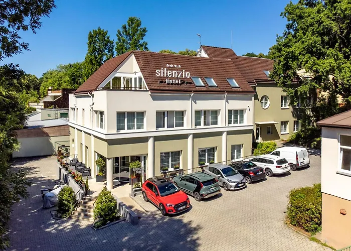 Hotel Silenzio