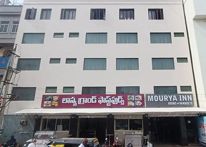 Hotel Mourya Inn