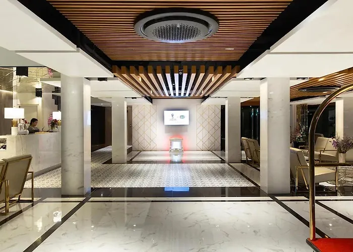 Holatel Hotel Phitsanulok