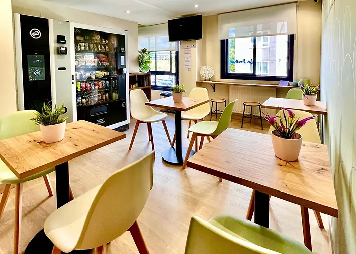 Hostal La Poetisa - Auto Check-In Culleredo