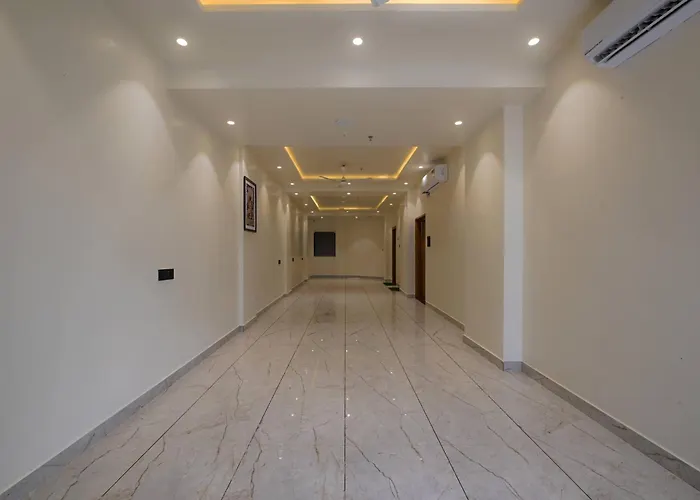 Hotel Shree Radhe