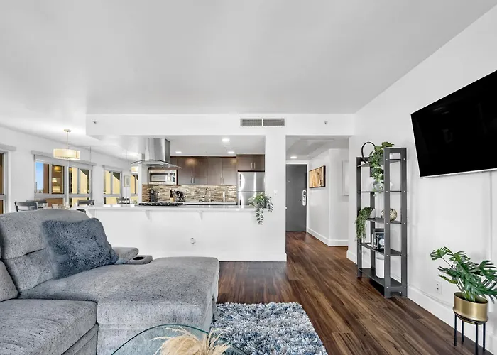 Modern Luxury 2 Bed With Panoramic City Views In Downtown La
