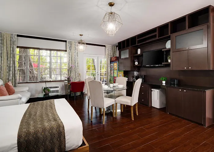 Tradewinds Apartment Hotel Miami Beach