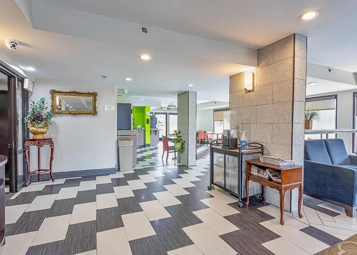 Quality Inn Edmund Pettus Bridge Area