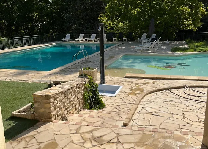 Hôtel Le Robinson Beaucaire 