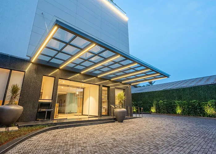 Park Inn & Suites By Radisson Thrissur East Fort
