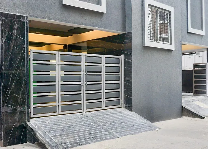 Super Townhouse Hinjewadi Corporate Stays