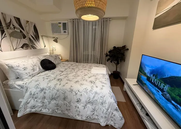 The Camden Place 1Br Condo Apartment