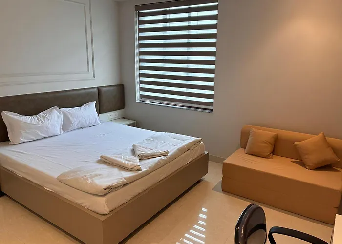 Swarn Hotel
